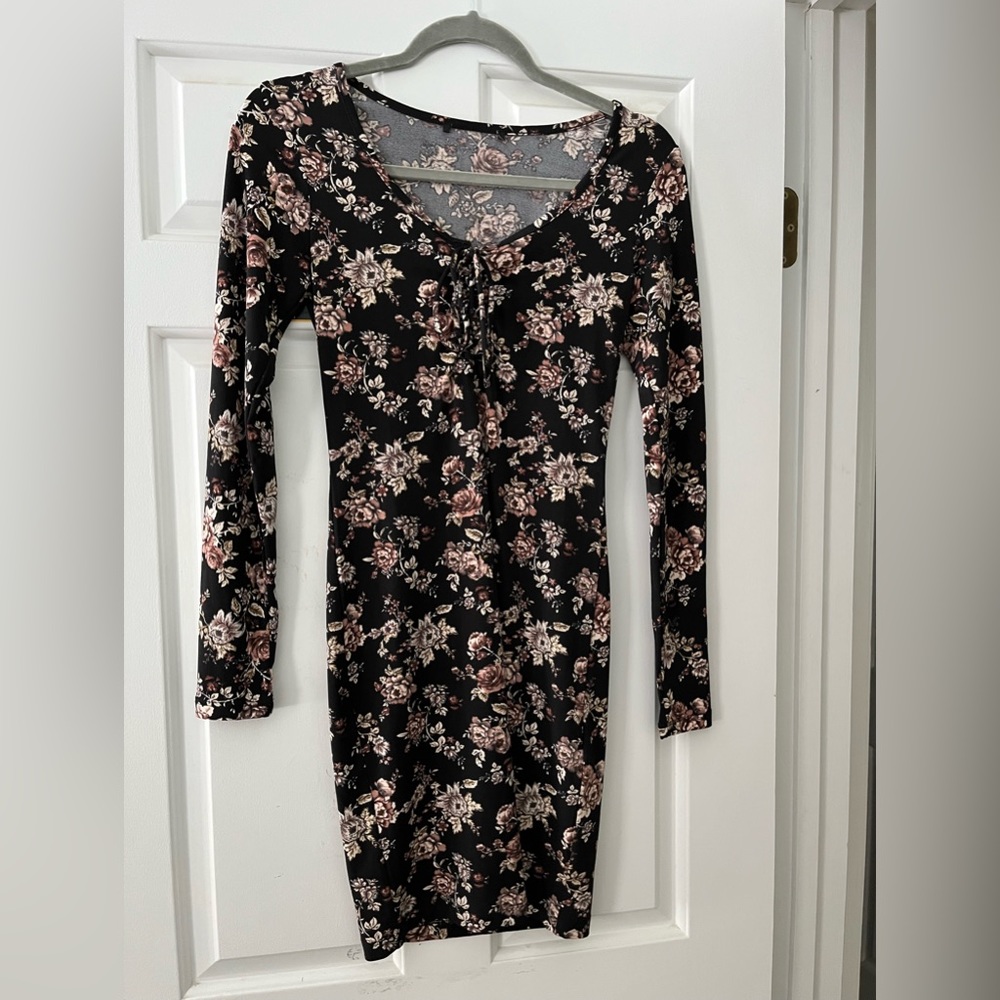 Forever 21 90s Floral Bodycon Dress